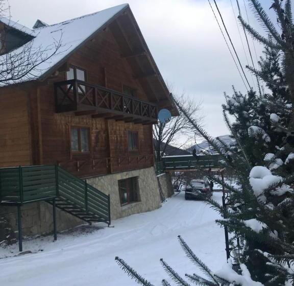 پانسیون 4 Cезони