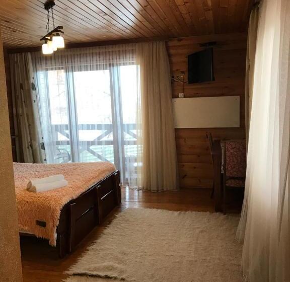 پانسیون 4 Cезони