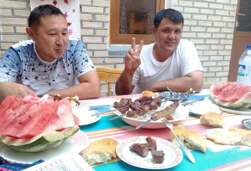 פנסיון Masturabonu Ravshan