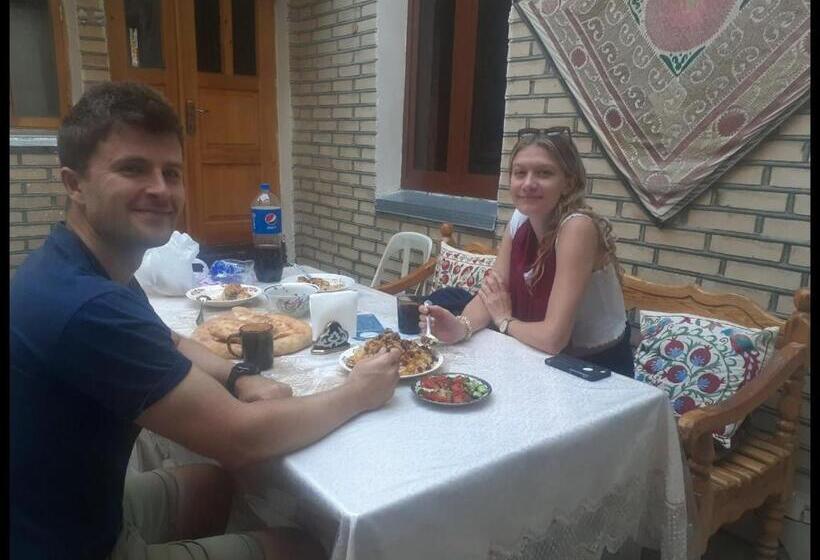 بنسيون Masturabonu Ravshan