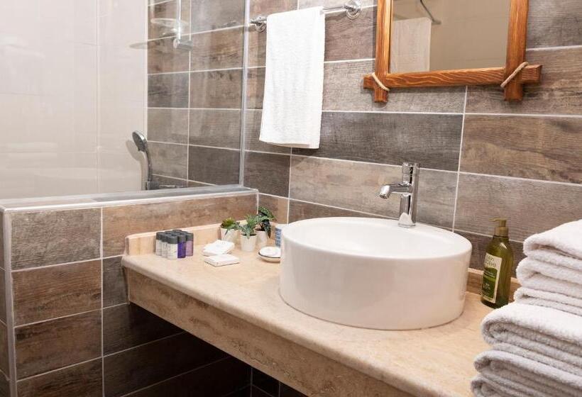 Salkım Otel Gökçeada