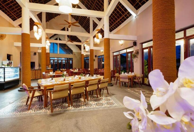 Sao Mai Beach Resort