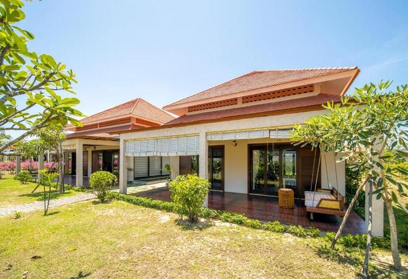 Sao Mai Beach Resort