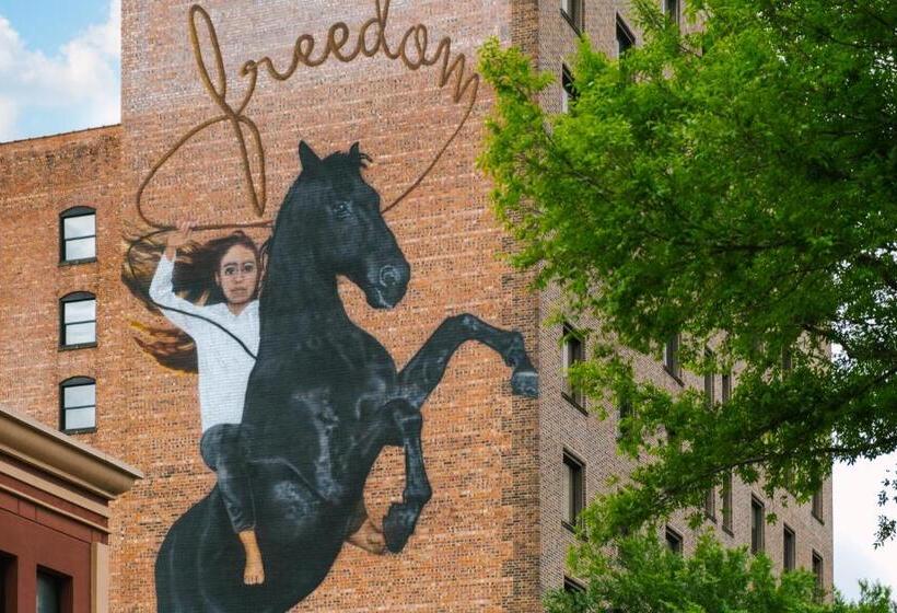 Reside Houston Downtown, A Wyndham Residence