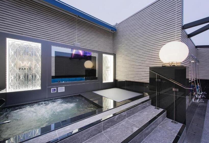 W Party W Group Hotels And Resorts