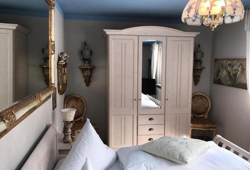 Waldhotel Auerhahn Hochkopfhaus