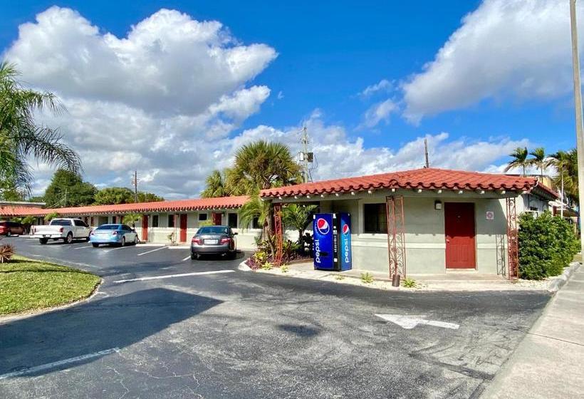 הוסטל Budget Inn South