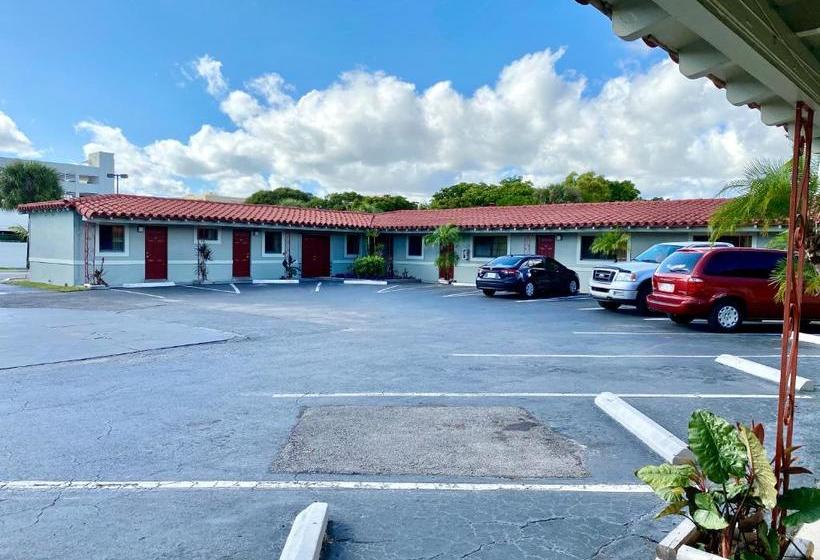 הוסטל Budget Inn South