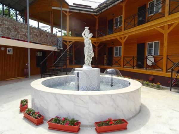 هاستل La Fontan