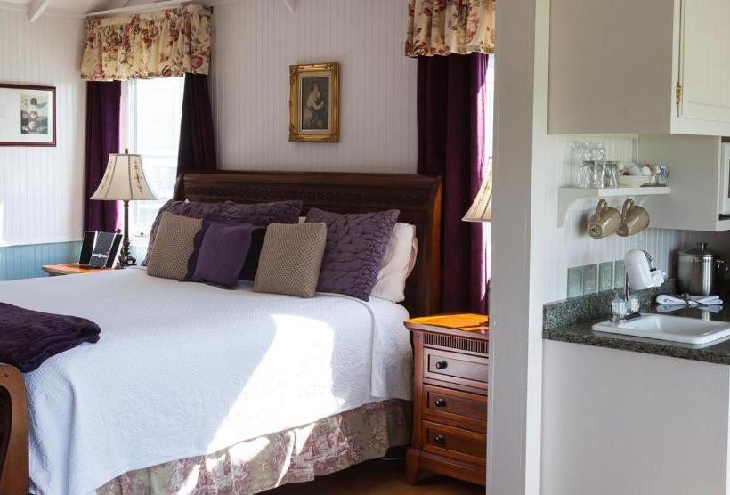 Общежитие Rose Hill Retreat Aaa Four Diamond Inn