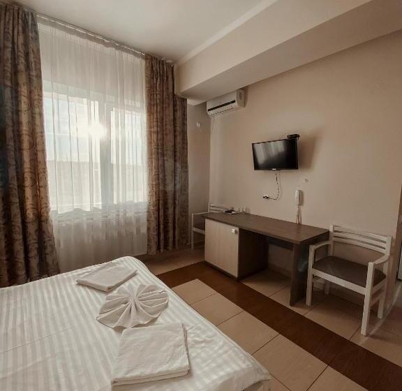 هاستل Trio Hotel Restaurant