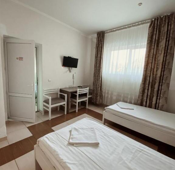 هاستل Trio Hotel Restaurant