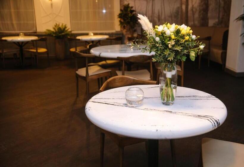 Amsterdam Hotel Aktobe