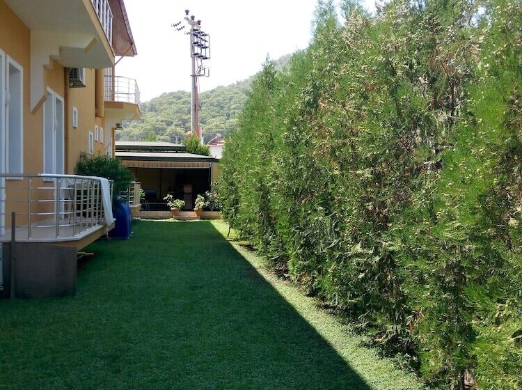 تختخواب و صبحانه Sirman Suite Boutique