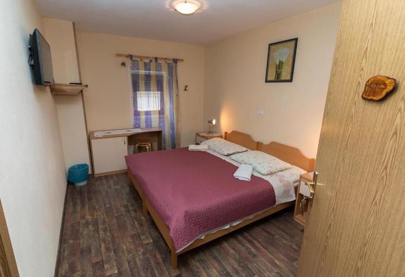 تختخواب و صبحانه Sobe In Apartma Pilih