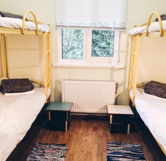 Capsularhouse Hostel