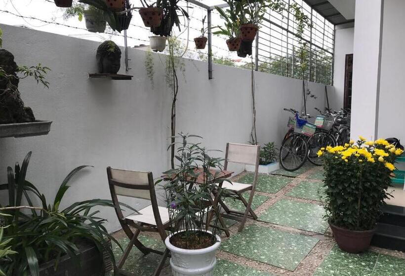 Cheerful Hoi An Hostel