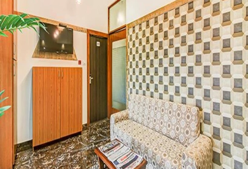 Fabhotel Axis International   Nr Mumbai International Airport