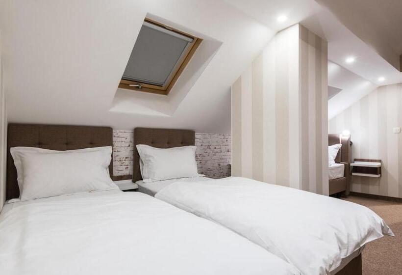 هاستل Centrum Sobe Rooms čačak