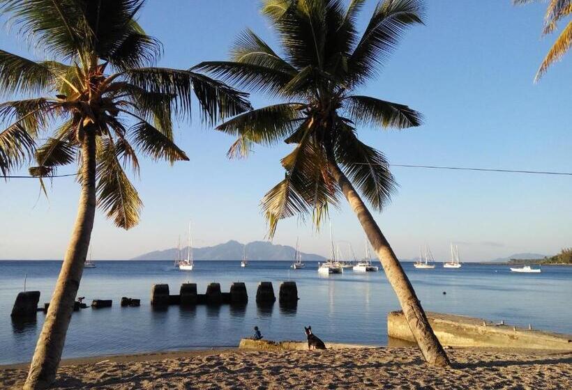 בית מלון כפרי Amrita Maumere Resort