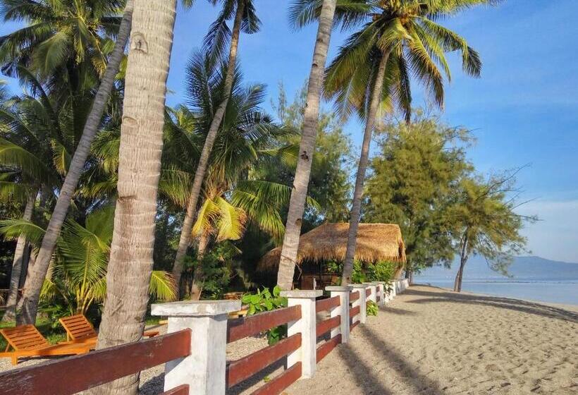 בית מלון כפרי Amrita Maumere Resort