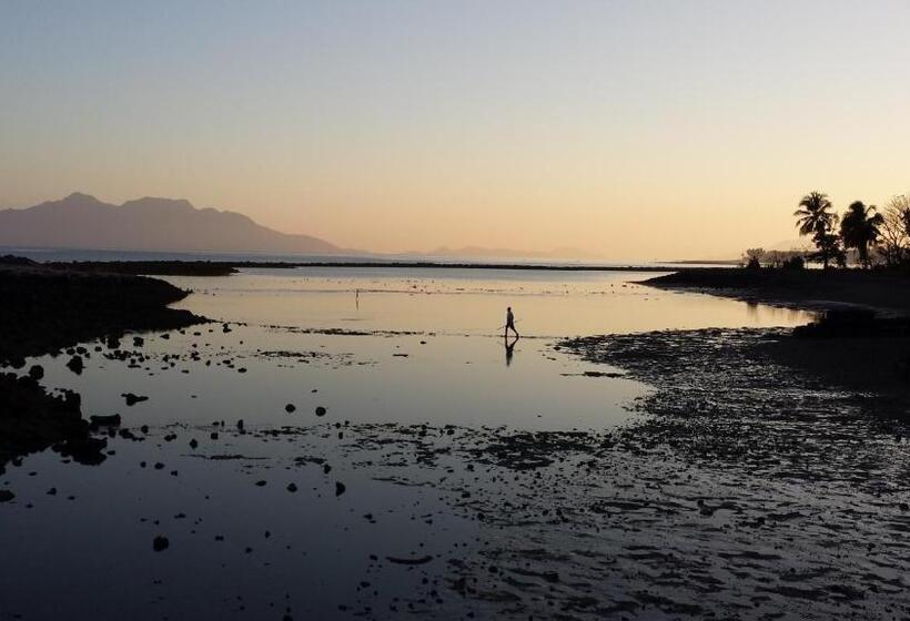 בית מלון כפרי Amrita Maumere Resort