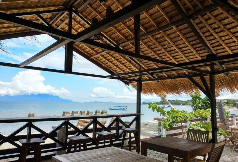 בית מלון כפרי Amrita Maumere Resort