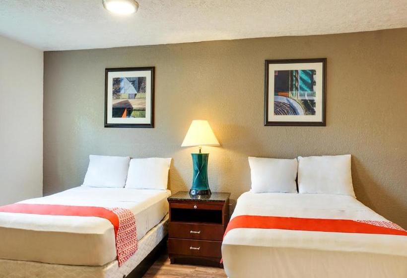 ホテル Austin Street Giddings