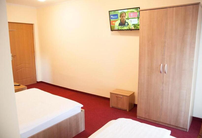 ホテル Cazare Fan