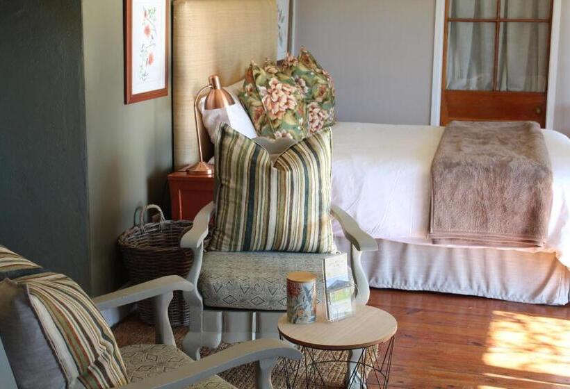 فندق Cheverells Farm