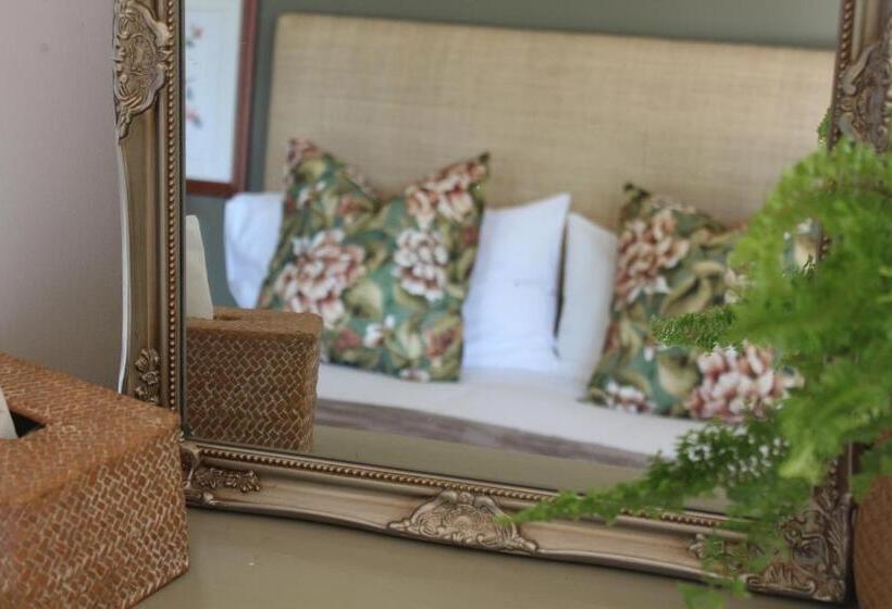 فندق Cheverells Farm