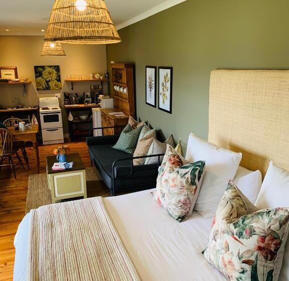 فندق Cheverells Farm