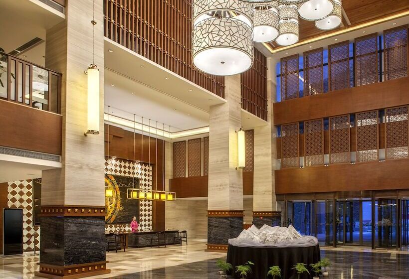 Hotel Crowne Plaza Yading By Ihg