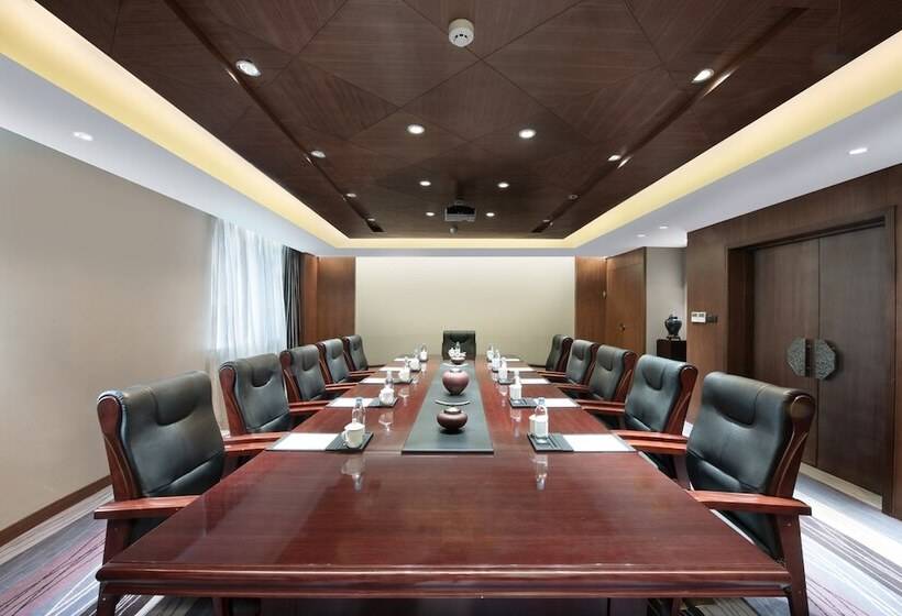 Hotel Crowne Plaza Yading By Ihg