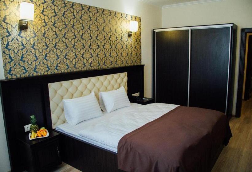 בית מלון כפרי Ferdinand