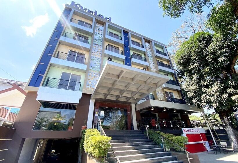 ホテル Kyriad Haka Makassar