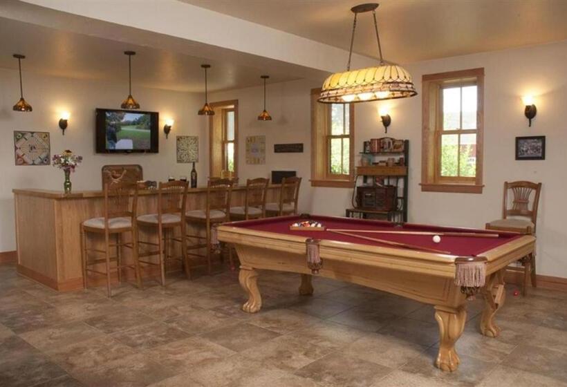 فندق Lake Orchard Farm Retreat