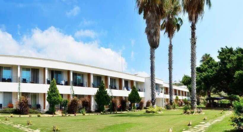 فندق Marvel Tree