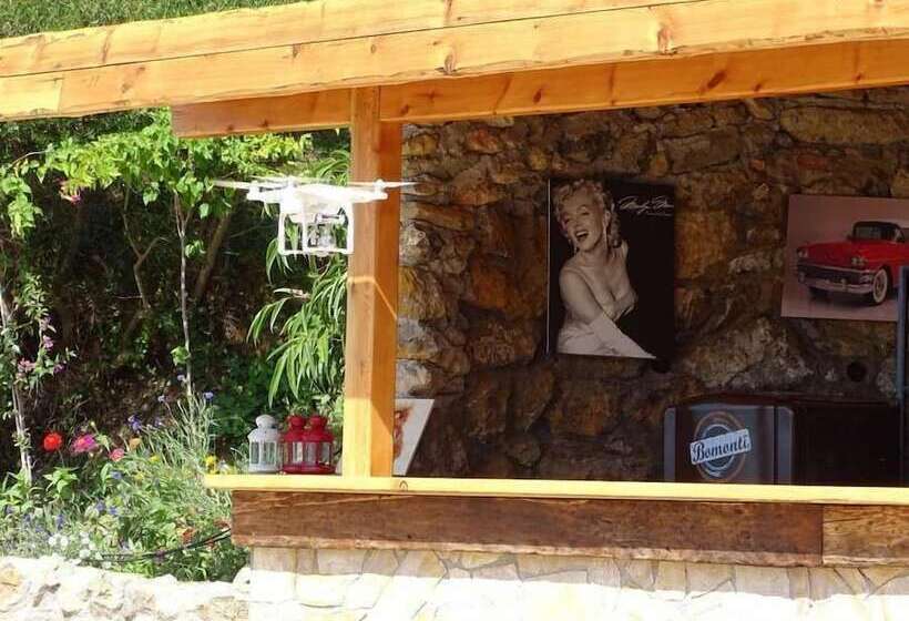 فندق Marvel Tree