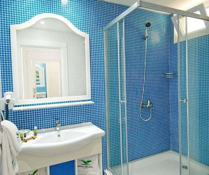 فندق Marvel Tree