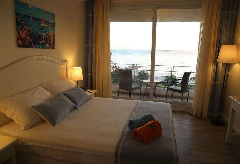 فندق Marvel Tree