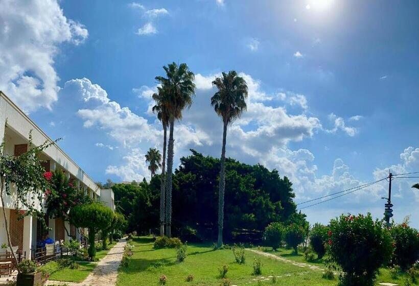 فندق Marvel Tree