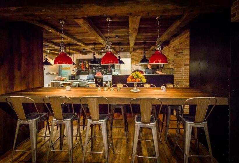 هتل Penzion Kracun