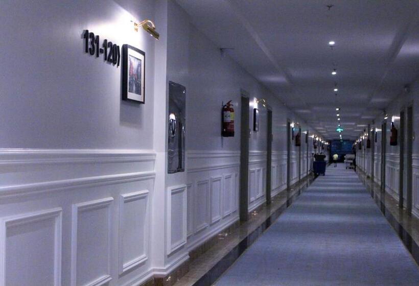 בית מלון כפרי Rollins