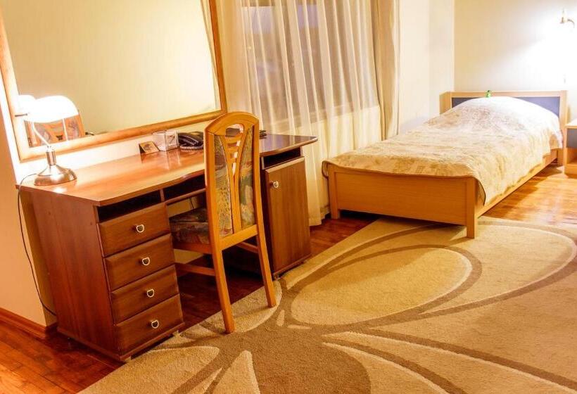 هتل Starye Bendery