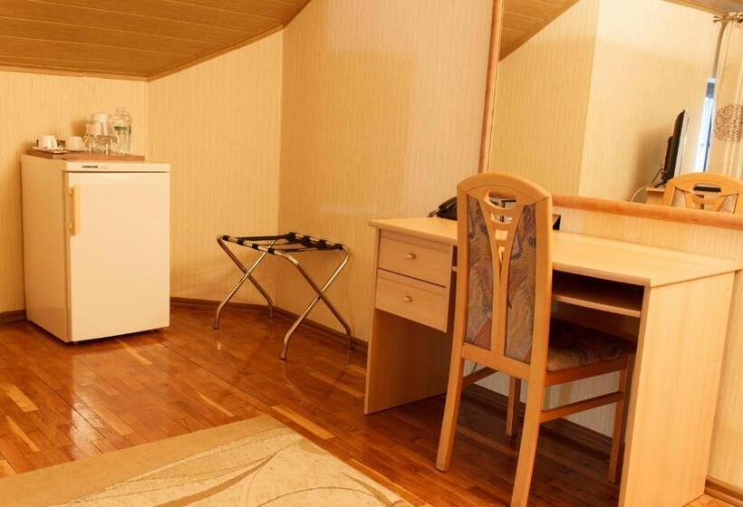 هتل Starye Bendery