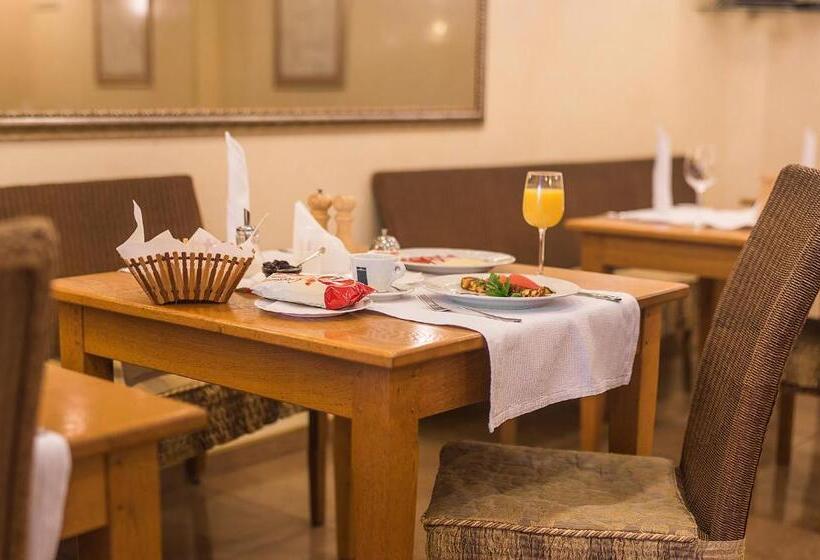 هتل Starye Bendery