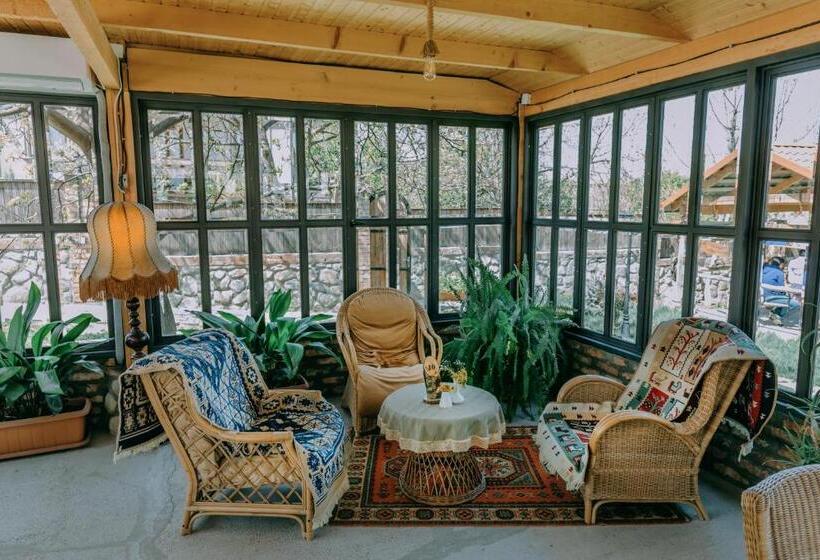 هتل & Wine Cellar Arge