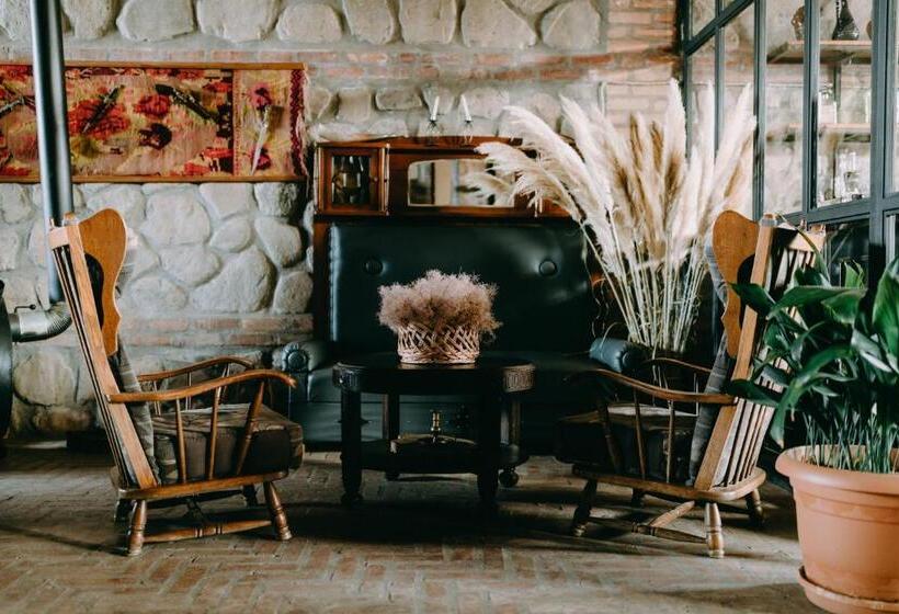 هتل & Wine Cellar Arge