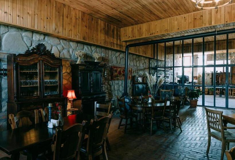 هتل & Wine Cellar Arge